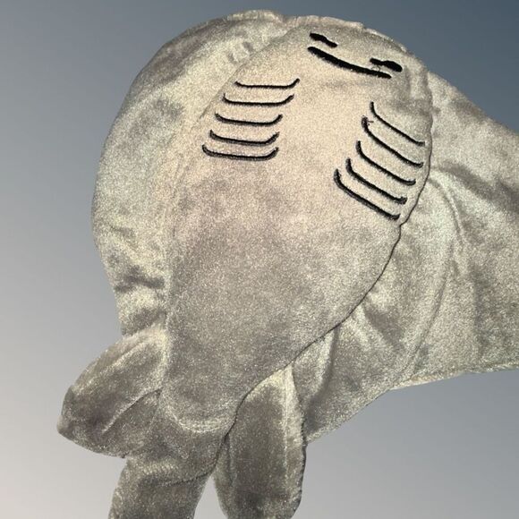 Vintage 1994 The Petting Zoo Gray Big Eyes Soft Plush Stingray Stuffed Animal - Picture 4 of 8